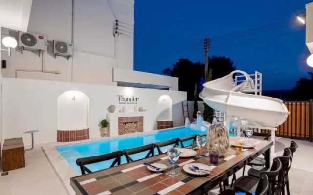 Thunder House Poolvilla - Goodly Poolvilla