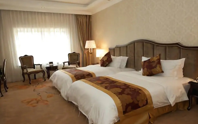 Cezanne Manor Hotel & Resort