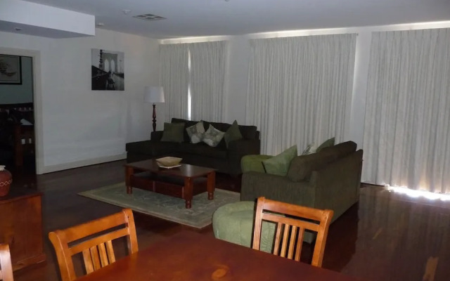 City Escape 3BD in Adelaides East End 6