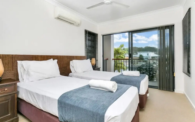 Blue Lagoon Apartment