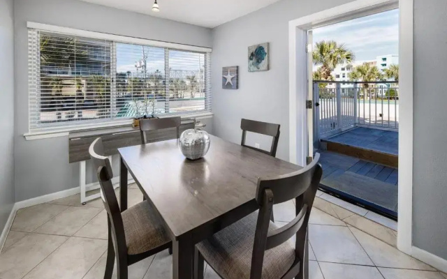 Seaspray Condos 202D