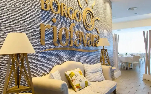 Aura Club Borgo Rio Favara