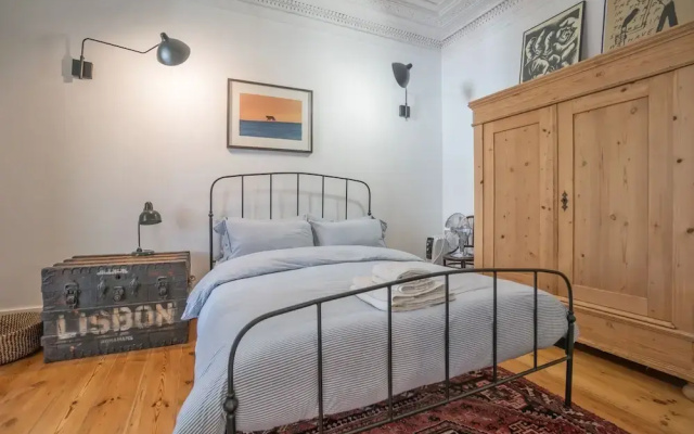 An Ecletic Apartment in Lisbon