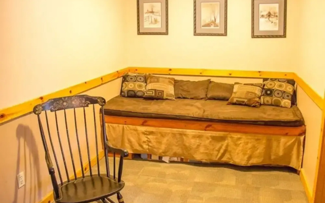 11 Above and Beyond - 4 Br Cabin