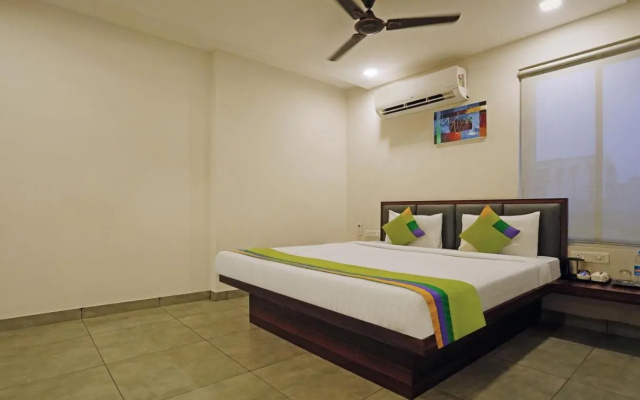 Treebo Lazystay Grand Patia