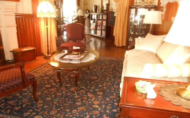 Rockwell Falls Inn and Wine Bar