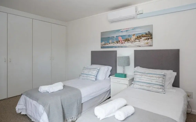 San Lameer Villa Rentals 10303