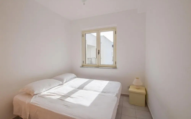 Stunning Apartment in Isca Marina With 1 Bedrooms