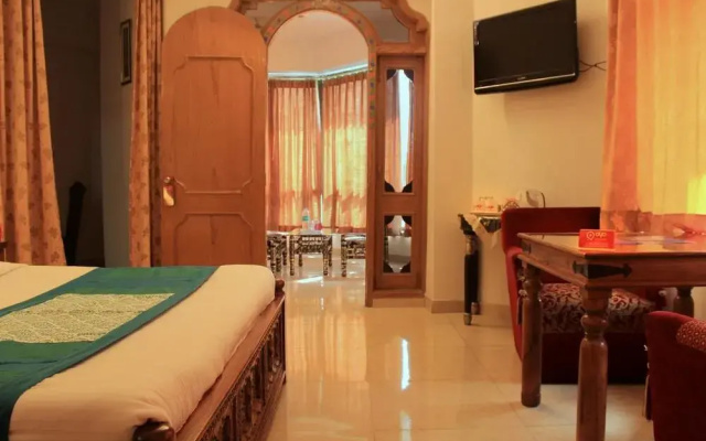 OYO 1592 Hotel Empire palace