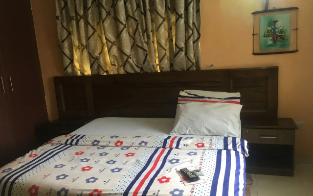Hymax Grace Hotel and Suites
