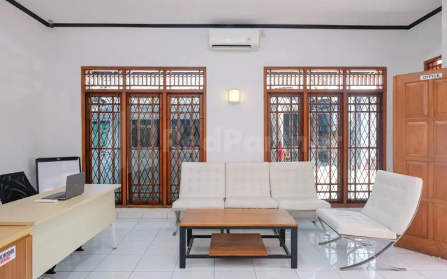 Griya Asri Guest House RedPartner
