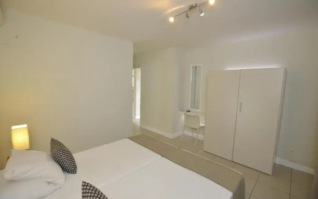 Five Stars Luxury Villas Boubou
