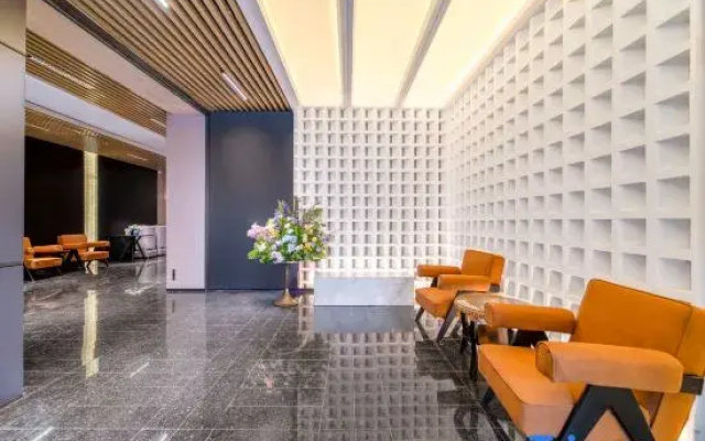 MEHOOD LESTIE Hotel (Suzhou Guanqian Street Chayuanchang Subway Station)