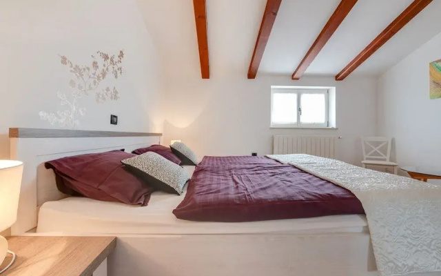 Villa Tanga near Rovinj with Pool