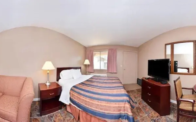 Canadas Best Value Inn