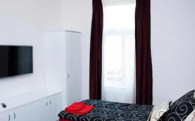 Krisco Apartments