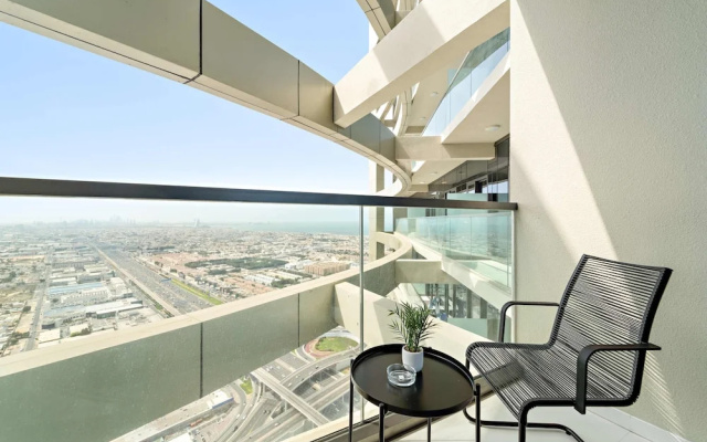 Silkhaus Stylish 2bdr in Aykon Tower