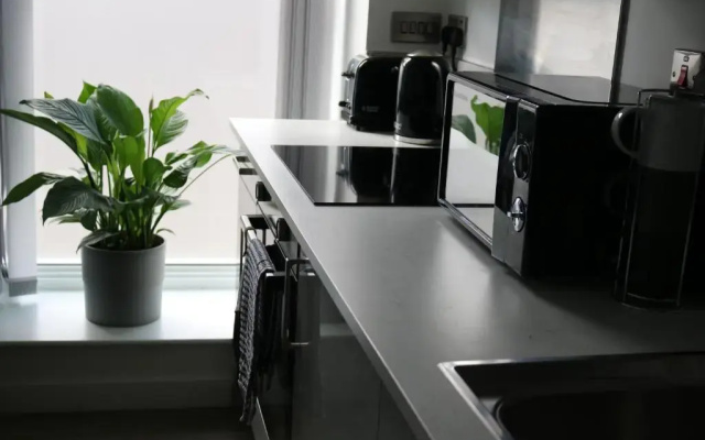 1 George House, Wolverhampton - Studio Apartment