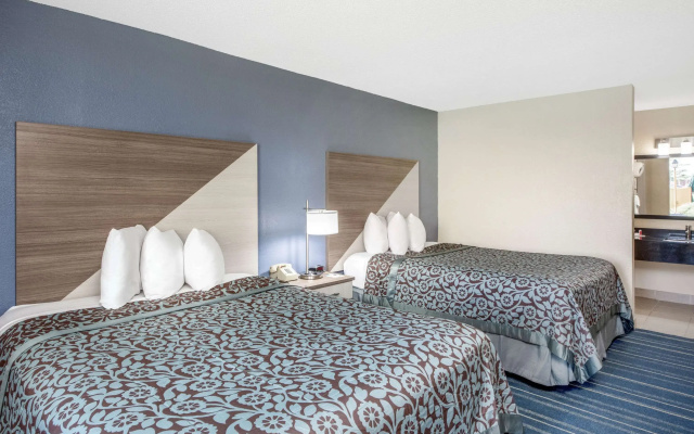 Days Inn by Wyndham Salem, Illinois