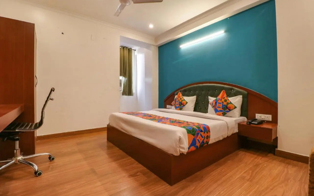 Fabhotel Lime Tree