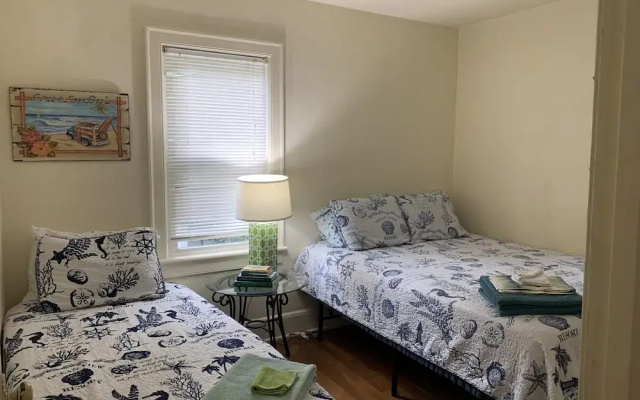Residential Bungalow 2 Bedroom Home by RedAwning