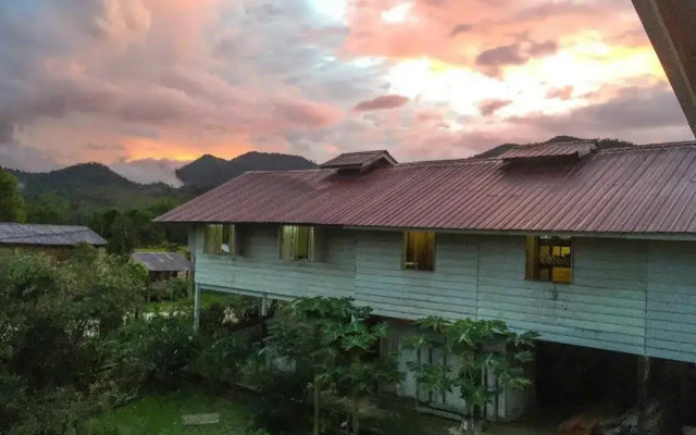 Sina Rang Lemulun Homestay and Handicraft