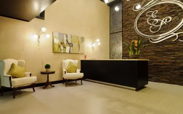 Executive Suites at 555