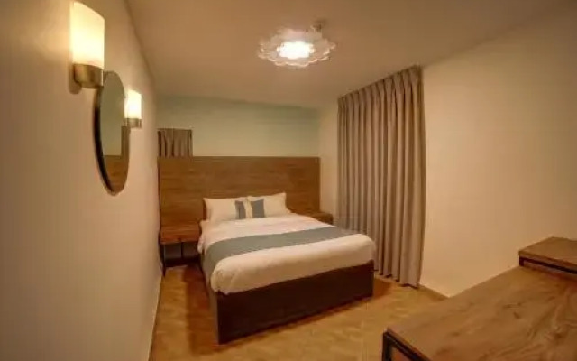 Crystal International Hotel