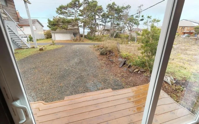 Woodley Beach House