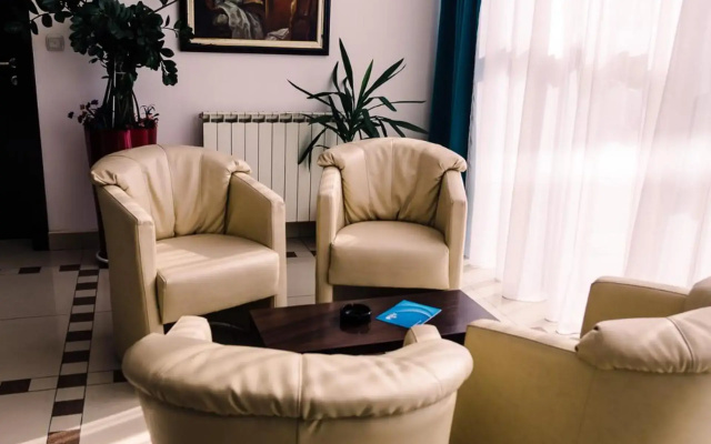Novak Hotel