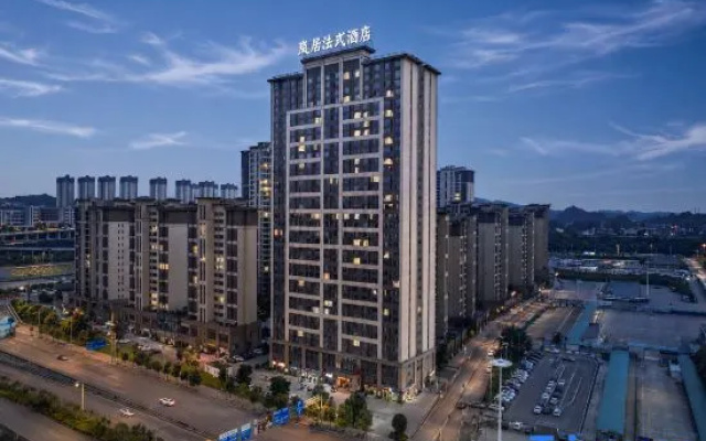 Lanju French Hotel