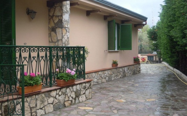 Отель Villa Franca Италия, Помпеи - отзывы, цены и фото номеров - забронировать отель Villa Franca онлайн вид на фасад