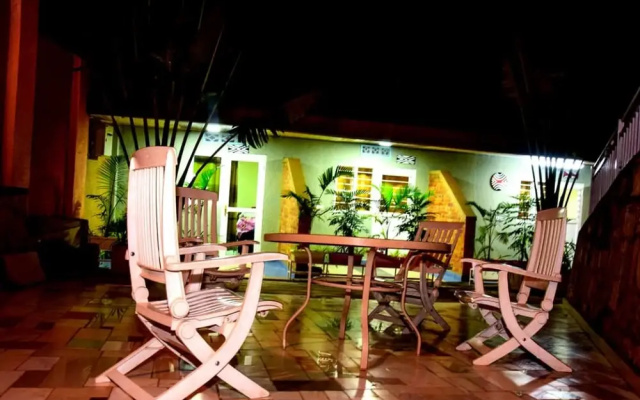 Zebra Tourism Hotel