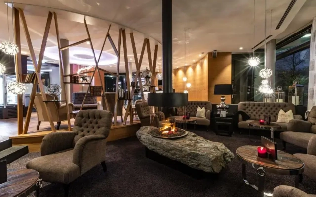 BLOCK Hotel & Living