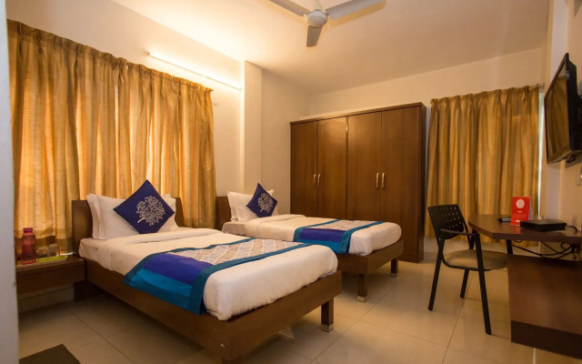 Hotel Eminent By OYO Rooms
