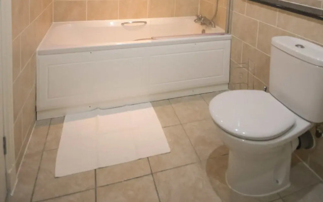 Crown Luxury Serviced Apartments