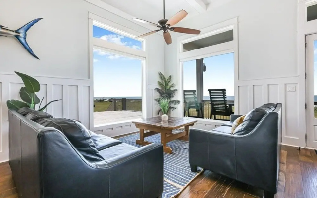 Sandy Orchid Lodge 8 Bedroom Home by RedAwning