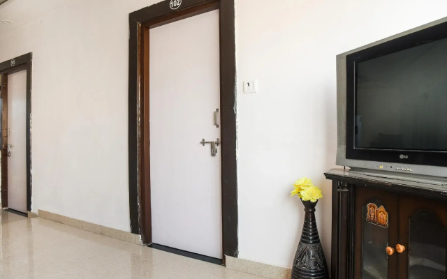 OYO 70269 Sachin Residency