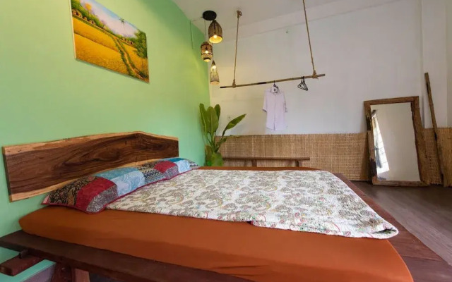 Retro Homestay