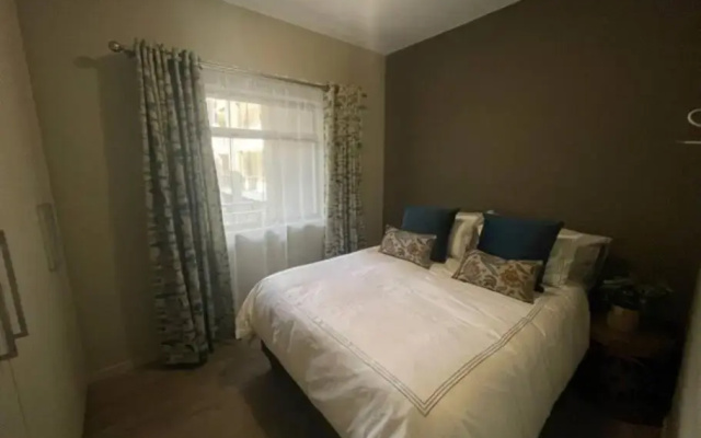 Lovely 2 Bedroom Rental Unit Available Immediately