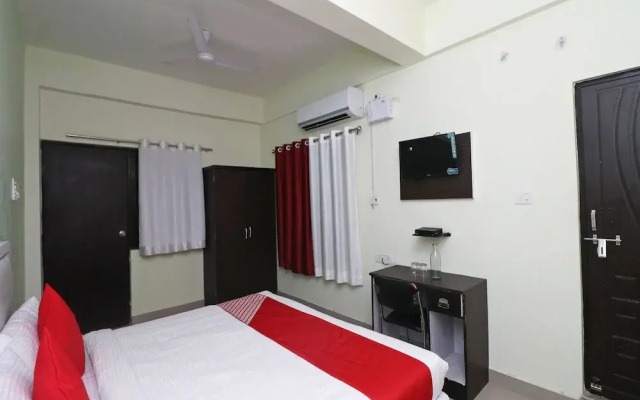 Oyo Flagship 26593 Yug Residency