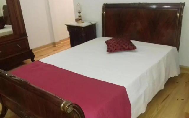 Casa De Besteiros