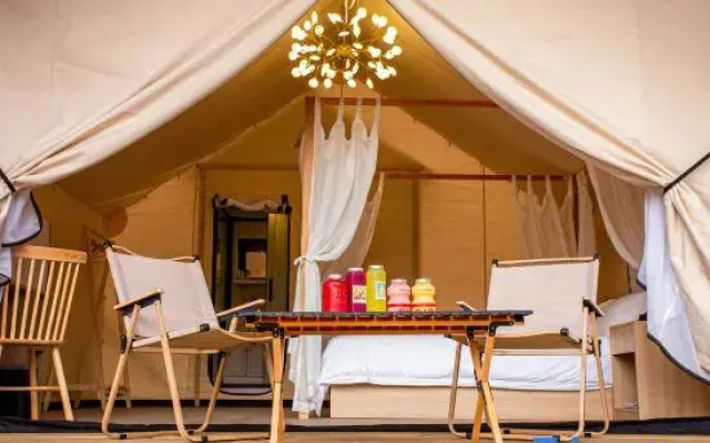 Nalati Qili Shantang Wild Luxury Homestay