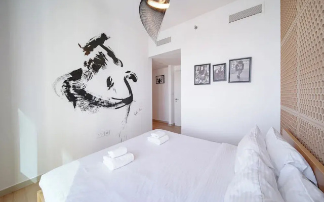 PVH - 2BR Artistic Retreat in Downtown Views 2