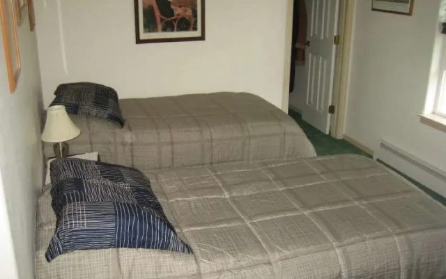 Eagles Nest Bed & Breakfast