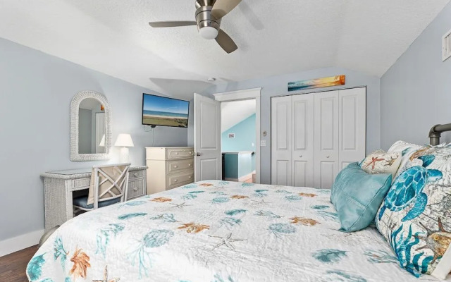 Sailing Mood by Distinctive Beach Rentals