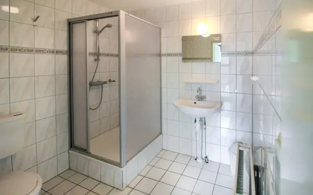Awesome Home in Heinkenzand With Wifi and 4 Bedrooms