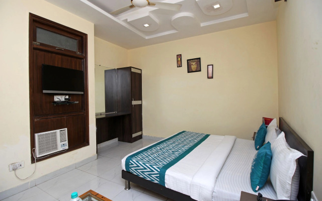 OYO 7353 Mahipalpur