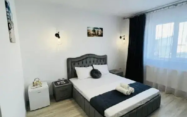 ODISEEA ROOMS cm