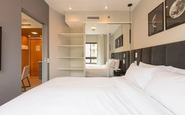MCV - Capote Valente - Anora Spaces